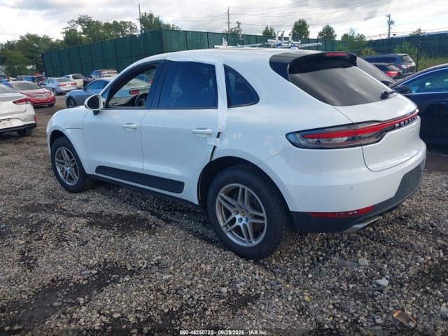 2021 PORSCHE MACAN 3