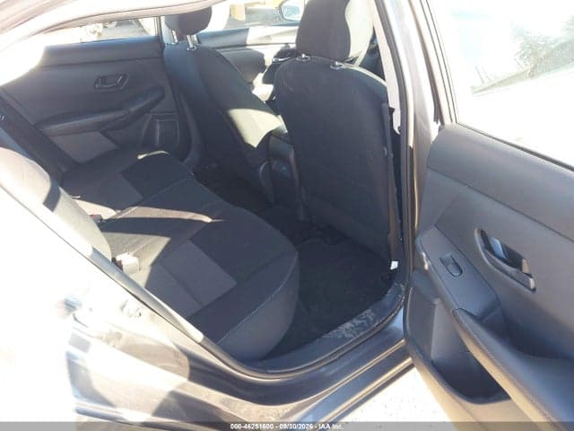 2025 NISSAN SENTRA SV 8