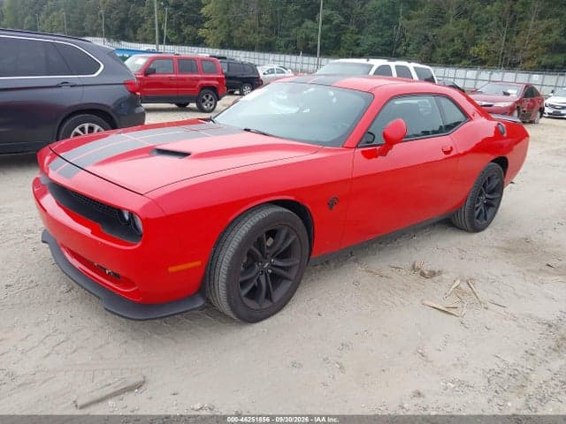 2020 DODGE CHALLENGER SXT 2