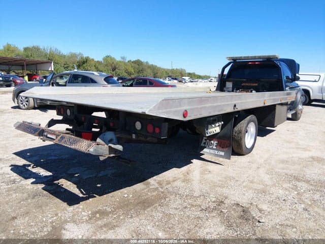 2017 RAM 5500 CHASSIS TRADESMAN/SLT 4