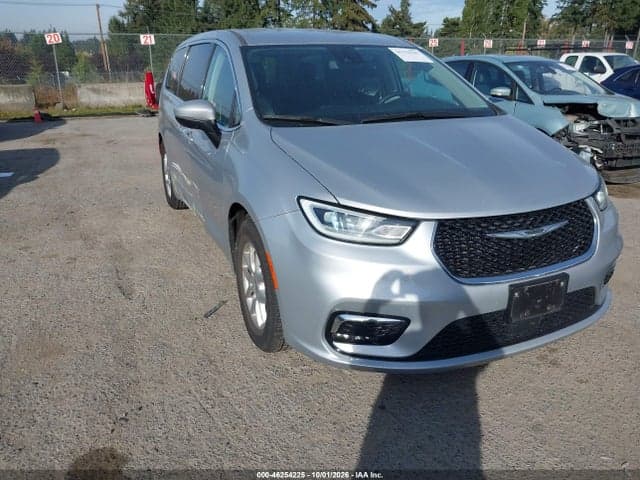 2023 CHRYSLER PACIFICA TOURING L 1