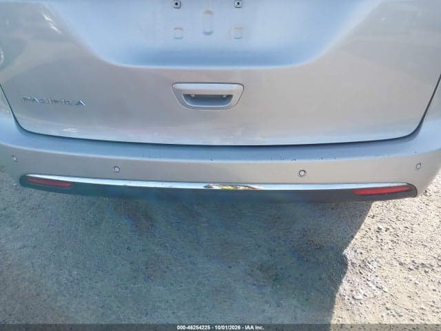 2023 CHRYSLER PACIFICA TOURING L 18