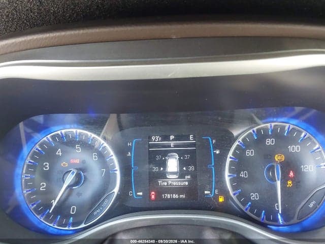 2017 CHRYSLER PACIFICA TOURING 7