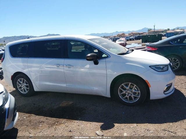 2025 CHRYSLER PACIFICA SELECT 12