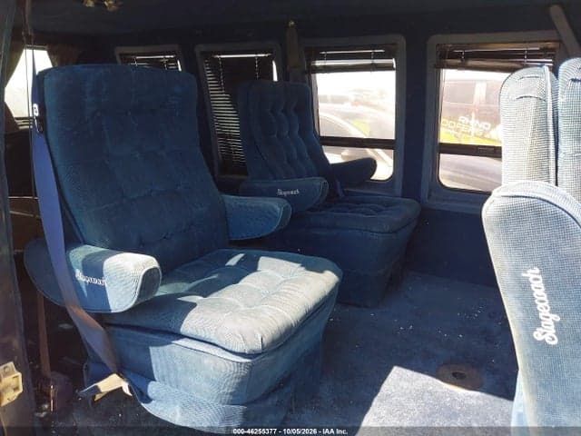 1983 CHEVY G20 8