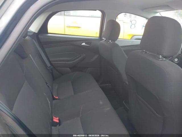 2017 FORD FOCUS SE 8