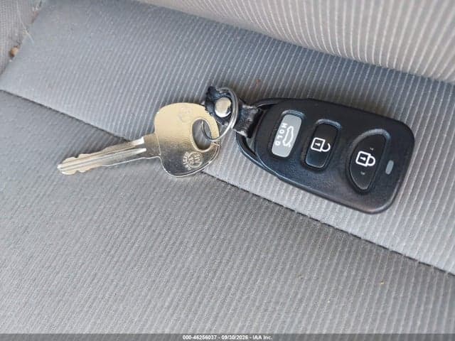 2018 HYUNDAI ELANTRA SE 11