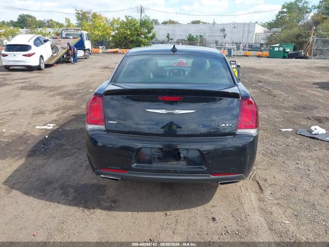 2018 CHRYSLER 300 300S AWD 16