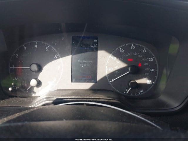 2025 TOYOTA COROLLA LE 7