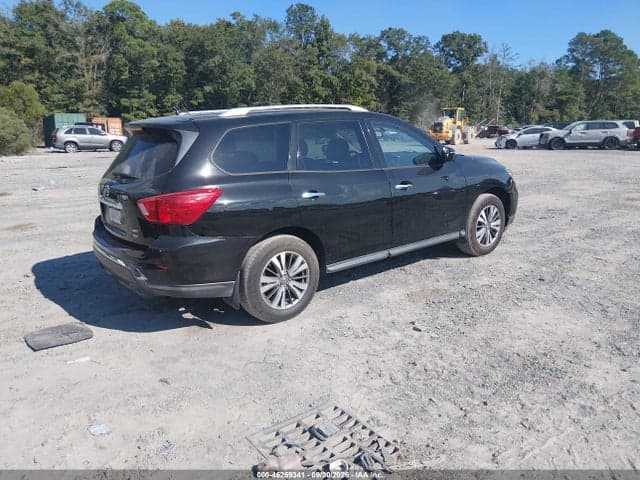 2017 NISSAN PATHFINDER S 4