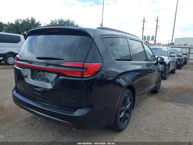 2027 CHRYSLER PACIFICA 4
