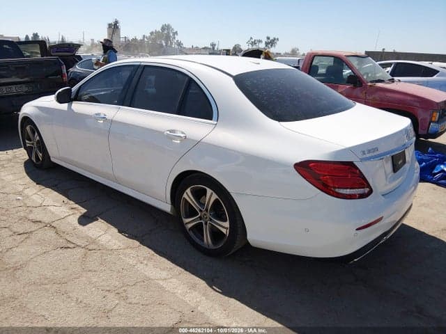 2018 MERCEDES-BENZ E 300 3