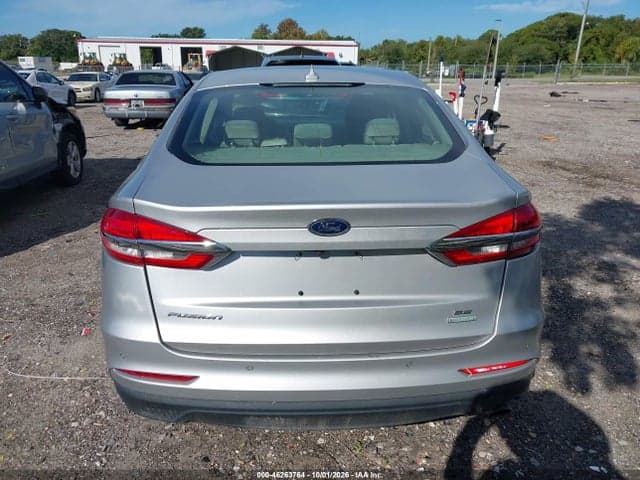 2019 FORD FUSION SE 16