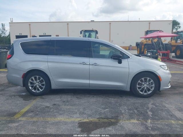 2026 CHRYSLER PACIFICA LIMITED 13