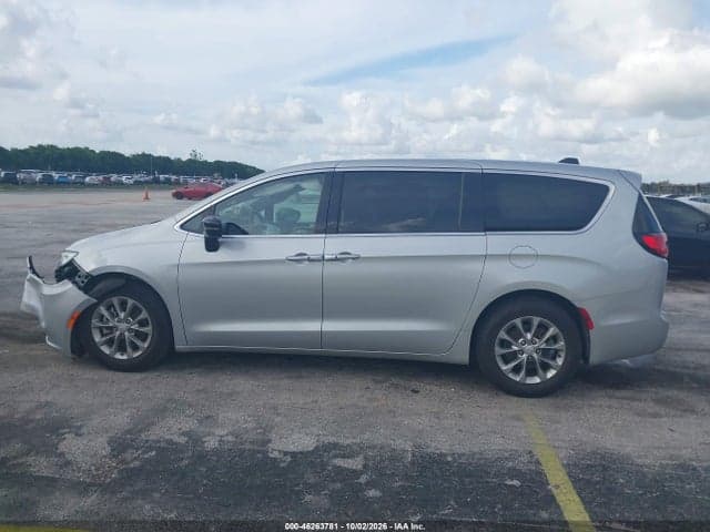 2026 CHRYSLER PACIFICA LIMITED 14