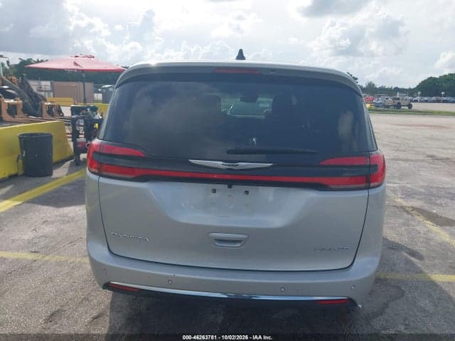 2026 CHRYSLER PACIFICA LIMITED 16