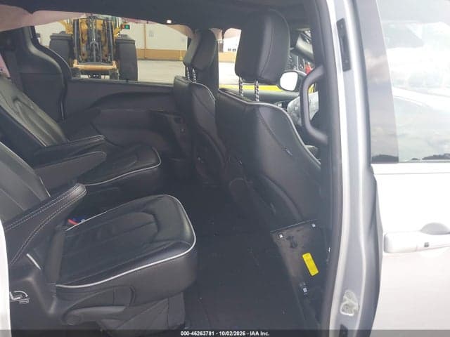 2026 CHRYSLER PACIFICA LIMITED 8
