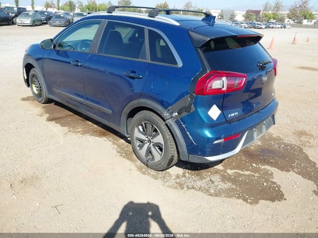 2017 KIA NIRO LX 3