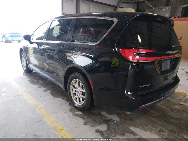 2024 CHRYSLER PACIFICA TOURING L 3