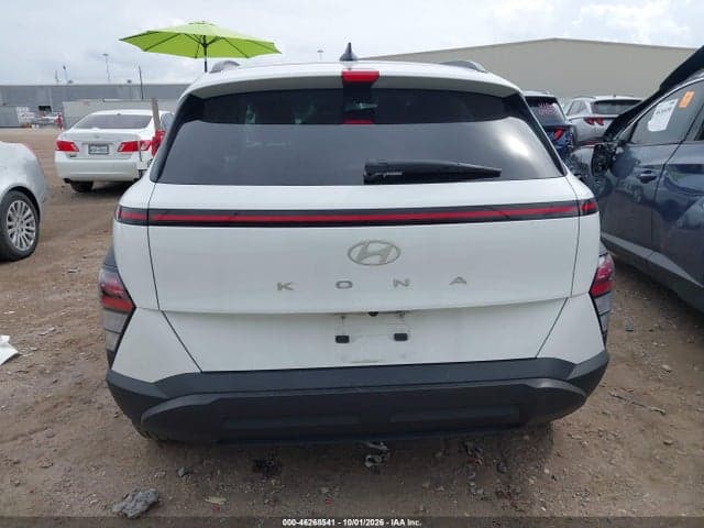 2025 HYUNDAI KONA SEL 17