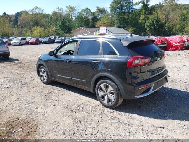 2017 KIA NIRO LX 3