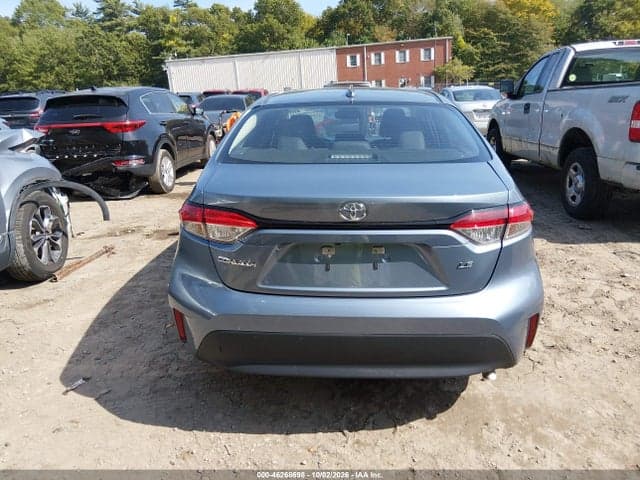 2025 TOYOTA COROLLA LE 17