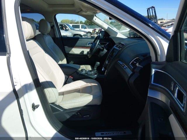 2017 FORD EXPLORER PLATINUM 5