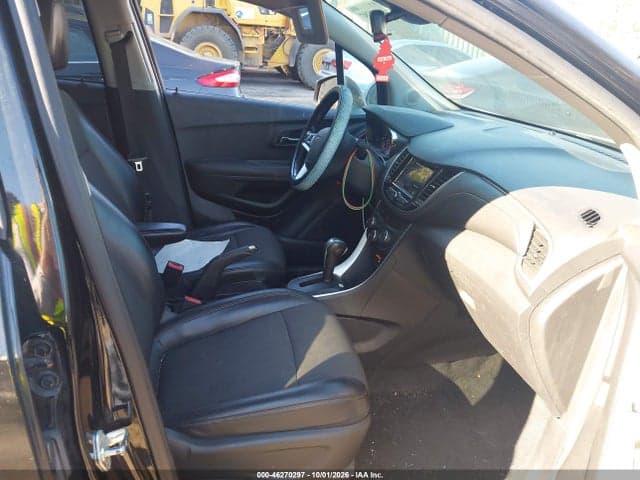 2019 CHEVROLET TRAX LT 5