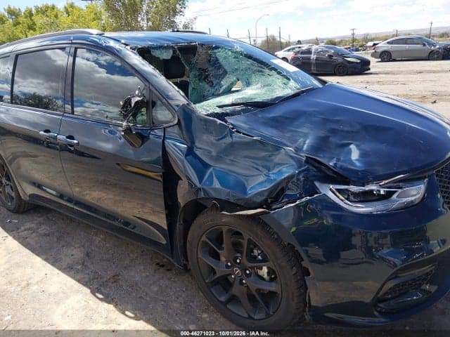 2025 CHRYSLER PACIFICA LIMITED 6
