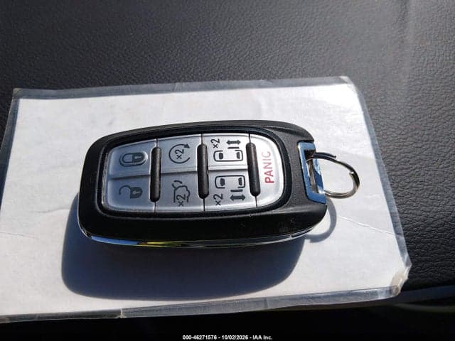 2026 CHRYSLER PACIFICA SELECT 11
