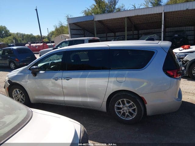 2026 CHRYSLER PACIFICA SELECT 14