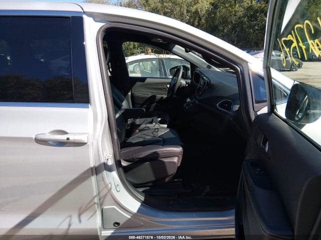 2026 CHRYSLER PACIFICA SELECT 5