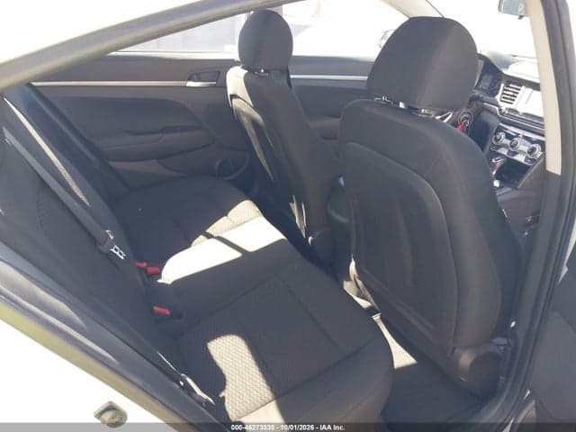 2019 HYUNDAI ELANTRA SE 8