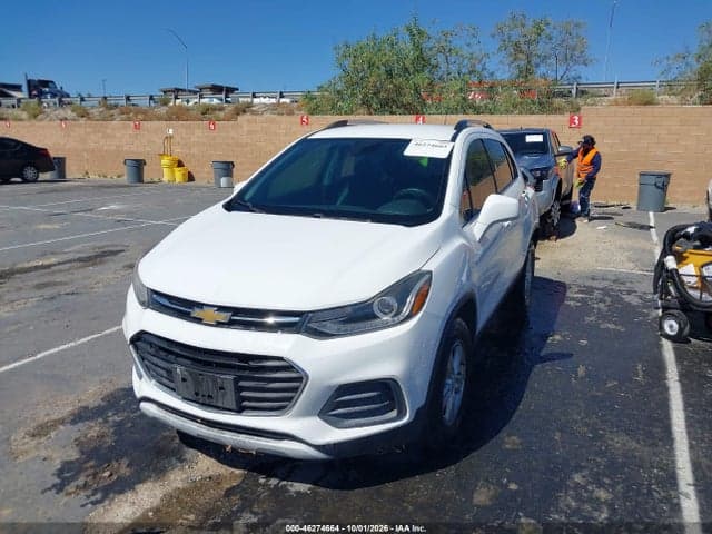 2017 CHEVROLET TRAX LT 2