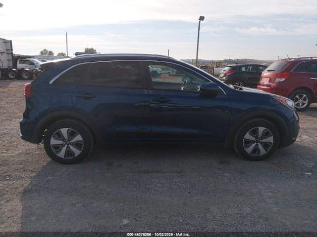 2019 KIA NIRO LX 13