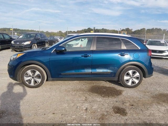 2019 KIA NIRO LX 14