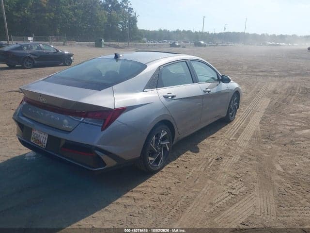 2025 HYUNDAI ELANTRA LIMITED 4