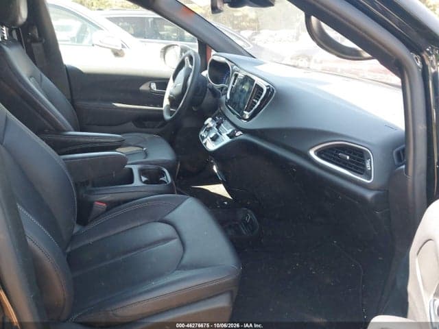2026 CHRYSLER PACIFICA SELECT 5