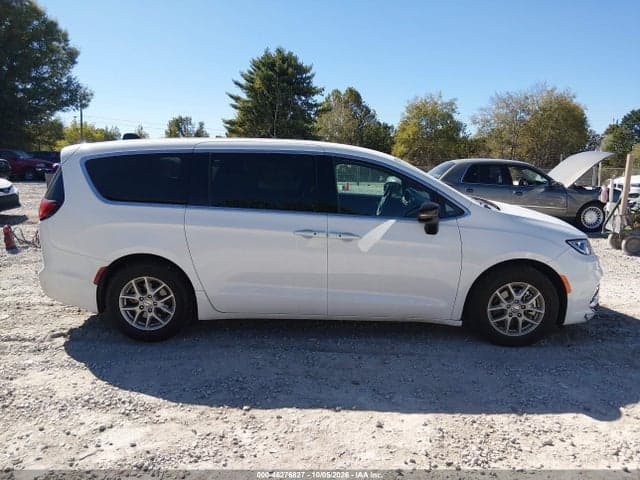 2025 CHRYSLER PACIFICA SELECT 13