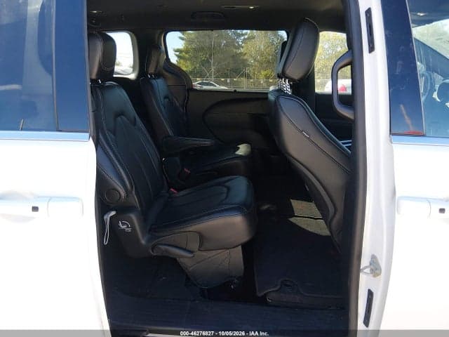 2025 CHRYSLER PACIFICA SELECT 8