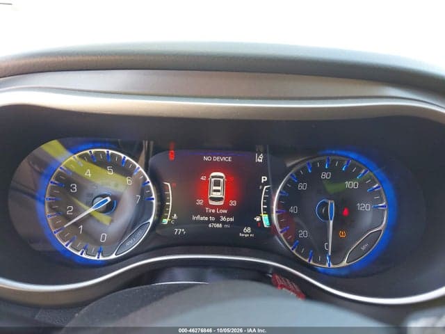 2023 CHRYSLER PACIFICA TOURING L 7