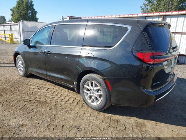 2024 CHRYSLER PACIFICA TOURING L 3