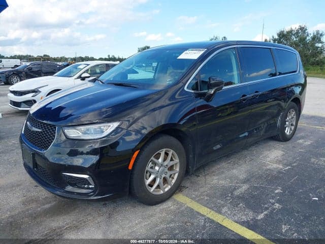 2024 CHRYSLER PACIFICA TOURING L 2