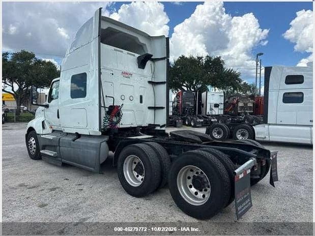 2020 INTERNATIONAL LT 3