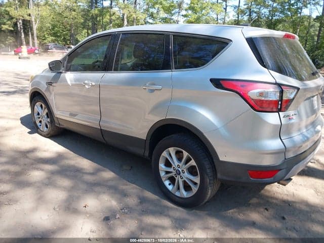 2017 FORD ESCAPE SE 3