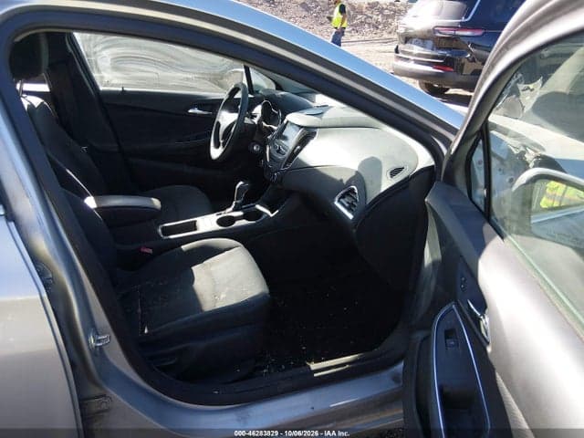 2019 CHEVROLET CRUZE LT 5