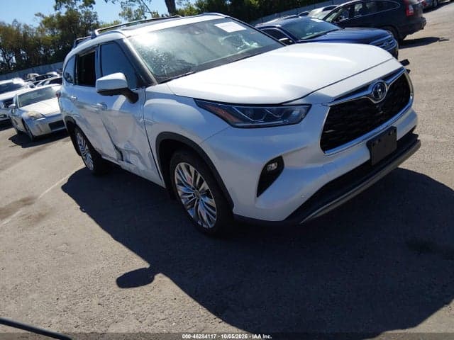 2023 TOYOTA HIGHLANDER HYBRID PLATINUM