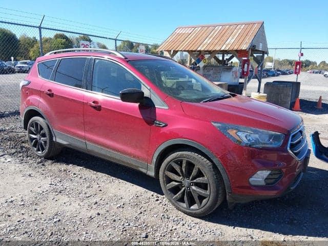 2018 FORD ESCAPE SE 1
