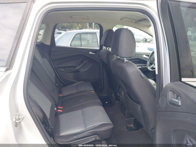 2017 FORD ESCAPE SE 8
