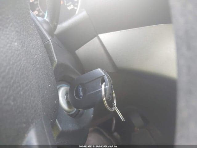 2017 FORD ESCAPE SE 11